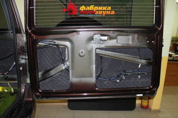 шумоизоляция двери багажника - UAZ Patriot