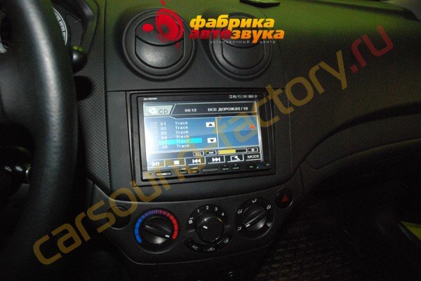 Установка автомагнитолы Soundmax Soundmax SM-CMD5001 Chevrolet Aveo