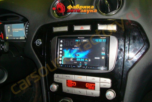 установка магнитолы Pioneer AVH-X4500DVD Pioneer AVH-X4500DVD Ford Mondeo