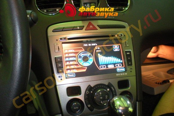 установка автомагнитолы Phantom Phantom Peugeot 308