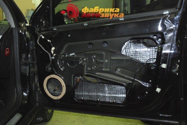 Шумоизоляция двери SGM Opel Astra