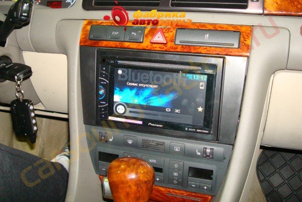 установка автомагнитолы Pioneer AVH-X2500BT Pioneer AVH-X2500BT Audi A6