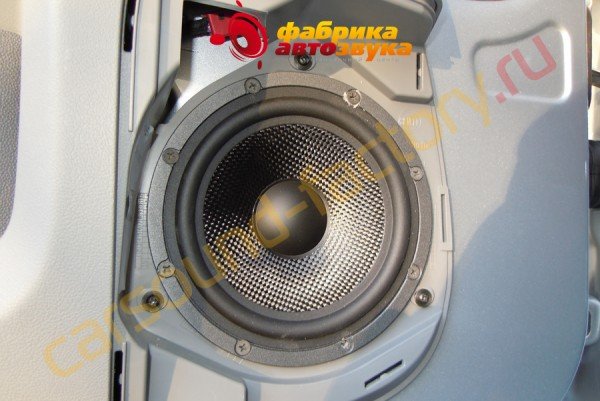 установка акустики DLS Gothia 6.2 Fiat Ducato