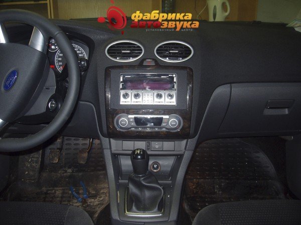 Головное устройство Clarion WXZ-468RMP Clarion WXZ-468RMP Ford Focus 2