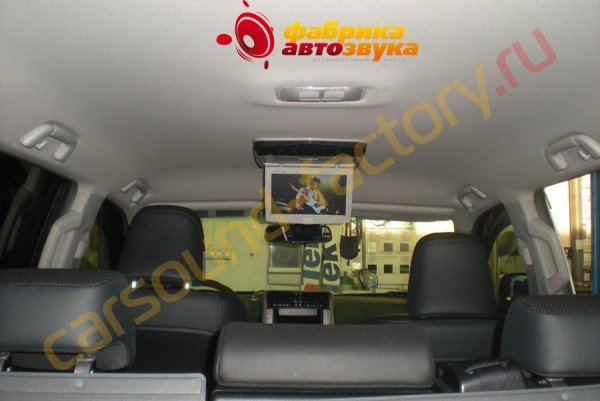 установка потолочного монитора AVIS Toyota Land Cruiser Prado 60th Anniversary