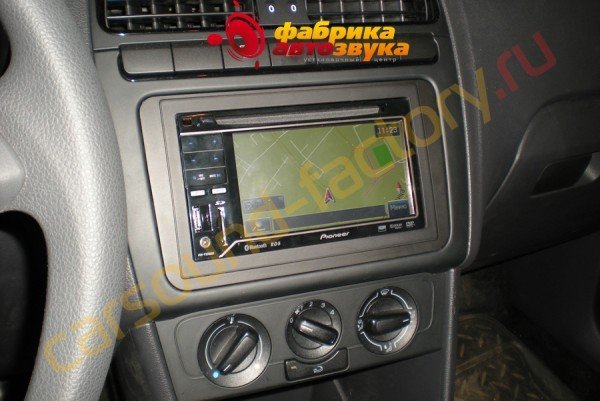 установка магнитолы Pioneer Navgate 32BT Pioneer Navgate 32BT Volkswagen Polo