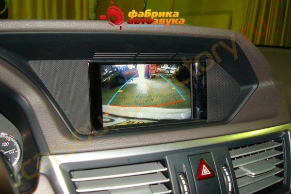 подключение камеры заднего вида на штатную автомагнитолу AVIS Merсedes E Class W212