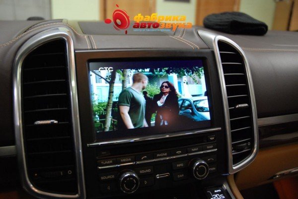 установка цифрового тв dvb-t2 AVIS Porsche Cayenne