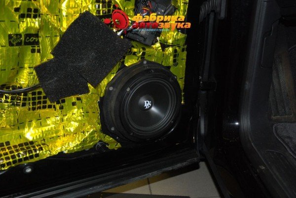 замена акустики DLS Volkswagen Touareg 2014+