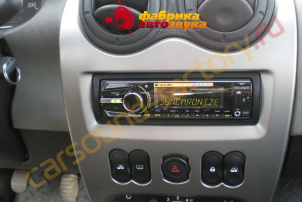подключение автомагнитолы SONY CDX-GT650UI SONY CDX-GT650UI Renault Logan