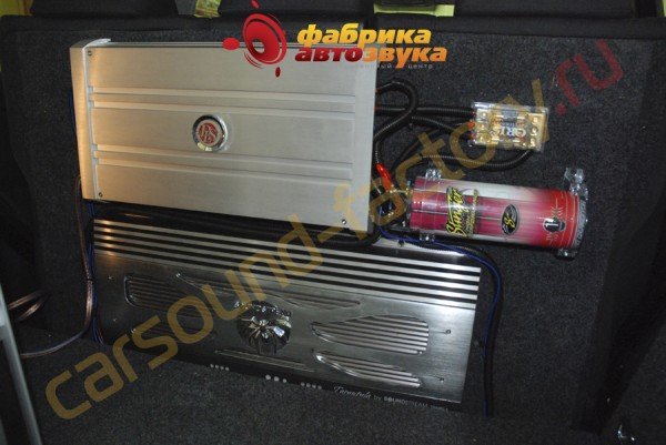 Усилитель DLS и Soundstream DLS MAD11, Soundstream Tarantula 960.4 Volkswagen Tiguan