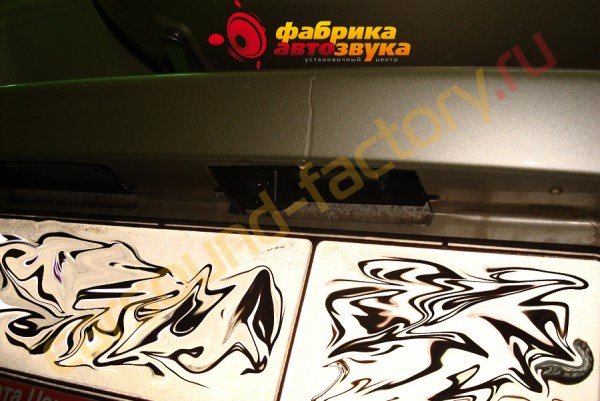 парковочная камера AVIS Toyota RAV 4