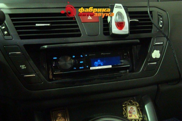 Магнитола Pioneer Pioneer DEH-X5600BT Citroen C4