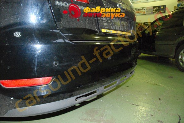 Ford Mondeo установка парктроника