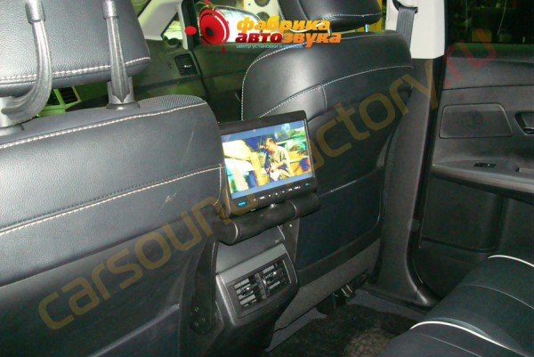 монитор в подлокотник AVIS Toyota Venza