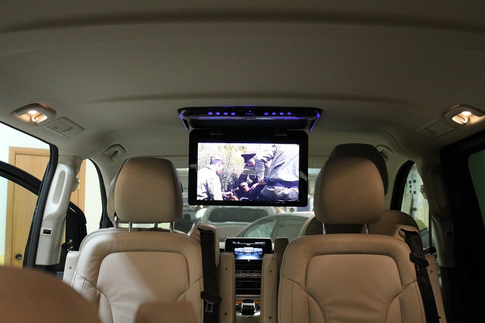 Установка потолочного монитора и ТВ в Mercedes V class