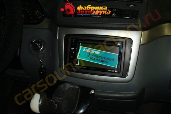 установка автомагнитолы Sony XAV-E622 Merсedes Vito