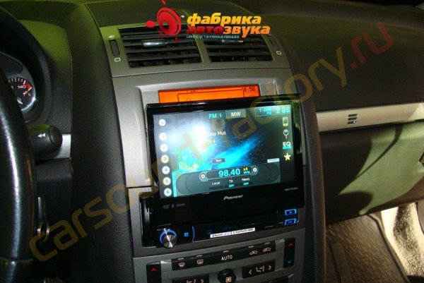 установка автомагнитолы Pioneer AVH-X7500BT Pioneer AVH-X7500BT Peugeot 407
