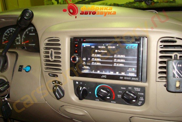 установка магнитолы JVC KW-AV51 JVC KW-AV51 Ford Expedition