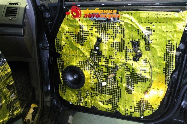 замена динамиков DLS SsangYong Stavic