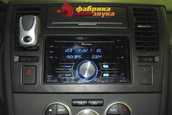 Установка магнитолы 2din Pioneer Pioneer FH-P80BT Nissan Tiida
