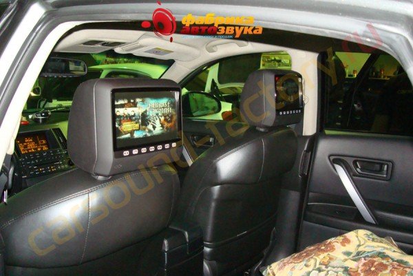 Установка подголовников с мониторами AVIS AVIS Infiniti FX35