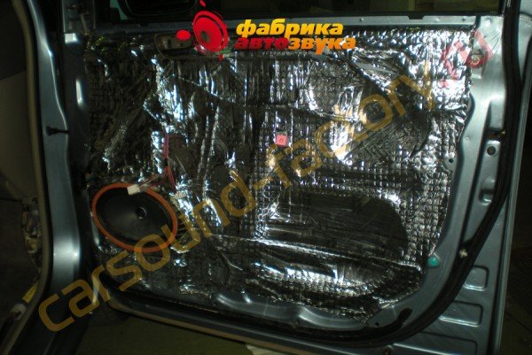 шумка дверей в 2 слоя SGM Toyota Sienna