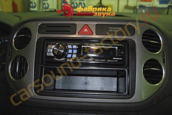 Магнитола Alpine Alpine CDA-9887R Volkswagen Tiguan