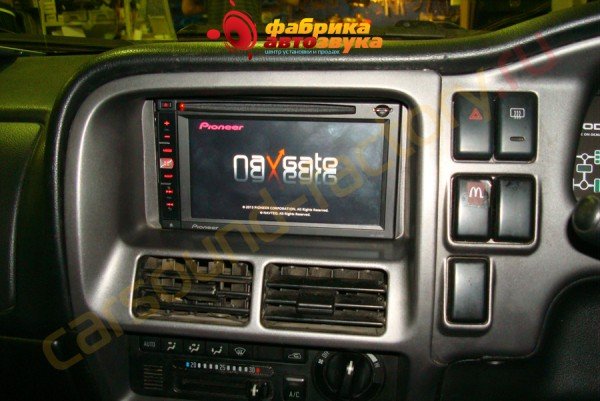 Головное устройство Pioneer AVIC-F950BT Pioneer AVIC-F950BT ISUZU VehiCross