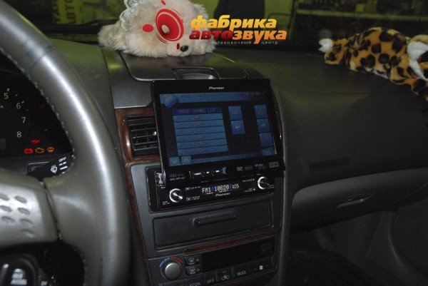 Установка магнитолы Pioneer Pioneer AVH-P7900DVD Nissan Maxima QX