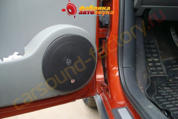 установка динамиков DLS MB6.2 DLS MB6.2 Renault Scenic