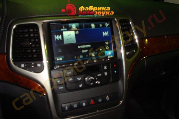 Установка автомагнитолы Alpine 928R Alpine 928R Jeep Grand Cherokee