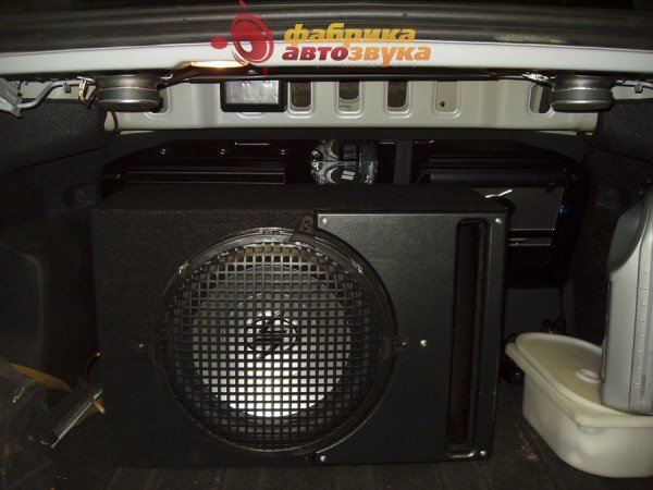 Сабвуфер Lightning Audio S4.12.4 vented box Chevrolet Aveo