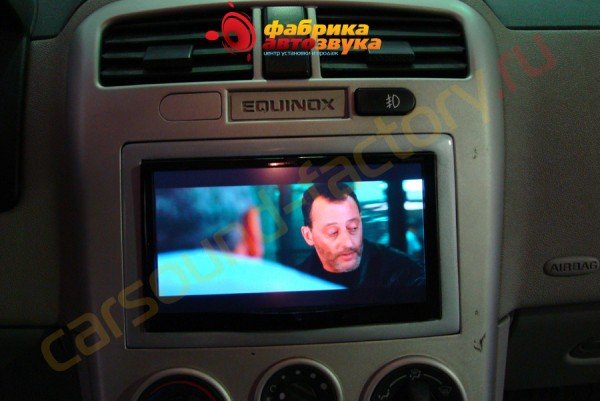 установка автомагнитолы JVC KW-AV70BT JVC KW-AV70BT Chevrolet Equinox
