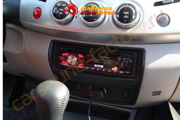 автомагнитола Pioneer DEH-1420UB Pioneer DEH-1420UB Mitsubishi L200