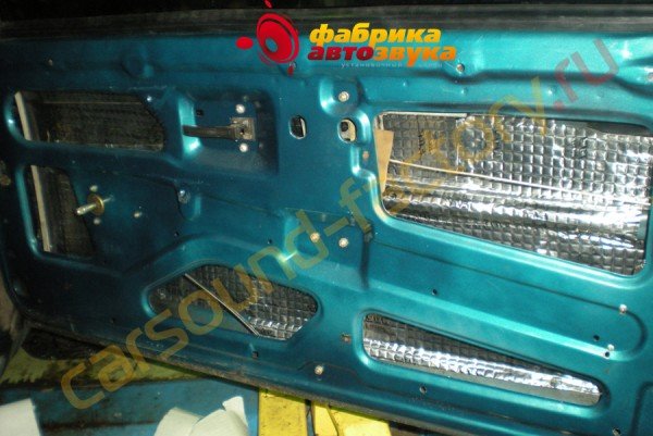 шумоизоляция двери авто в один слой SGM Lada 2108