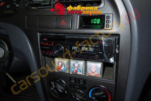 Установка магнитолы Pioneer DEH-3200UB Hyundai Elantra