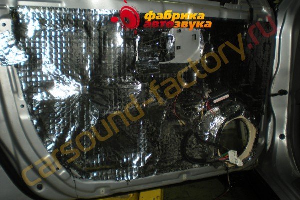 Шумоизоляция двери автомобиля материалами SGM SGM Hyundai Accent