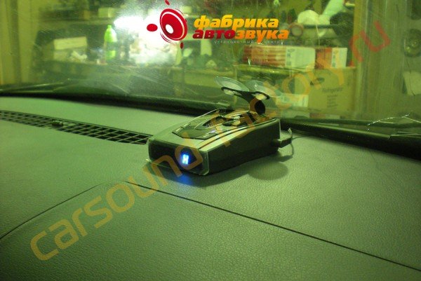 установка радар-детектора Whistler PRO 68Se Audi A4