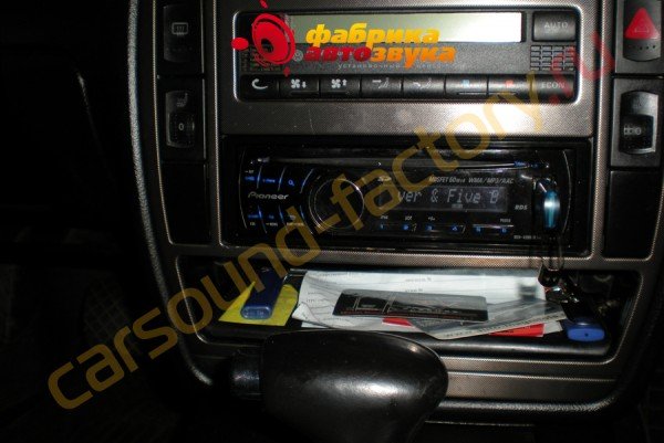автомагнитола Pioneer DEH-4200SD Pioneer DEH-4200SD Volkswagen Passat 5