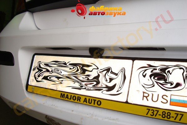 камера заднего вида AVIS Opel Astra