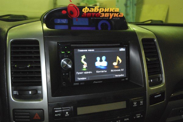 Установка магнитолы 2din Pioneer AVIC-F900BT Toyota Land Cruiser Prado 120