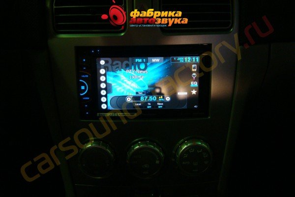 установка магнитолы Pioneer AVH-X2600BT Subaru Forester