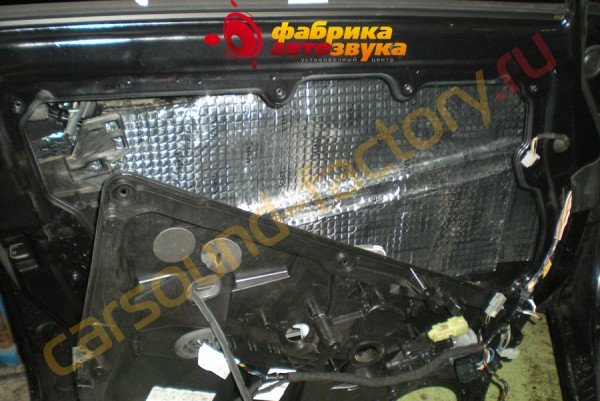 виброизоляция двери в один слой SGM Ford Fiesta