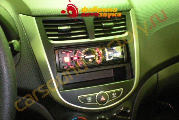 Автомагнитола Alpine iDA-X313 Hyundai Solaris