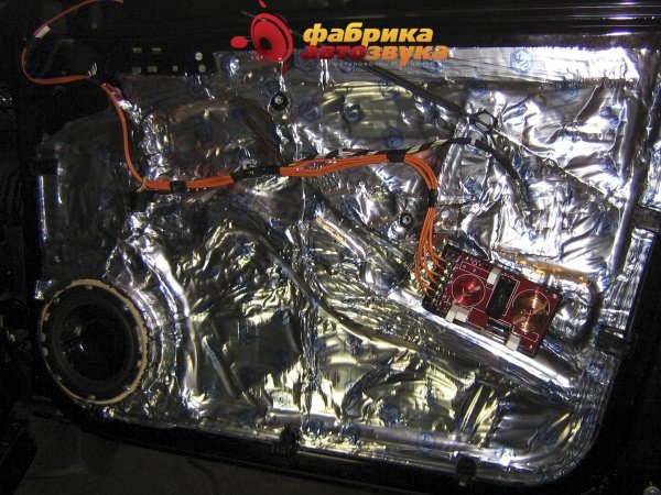Установка акустики DLS DLS R6A Skoda Octavia