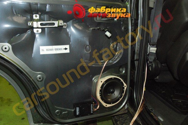 установка акустики DLS 426 Nissan Pathfinder