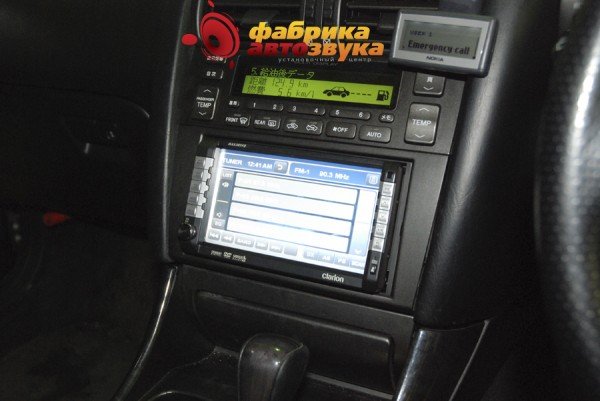 Установка 2din автомагнитолы Clarion Clarion MAX-385VD Toyota Aristo