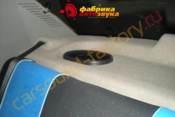 установка акустики в заднюю полку DLS 1269 Renault Logan