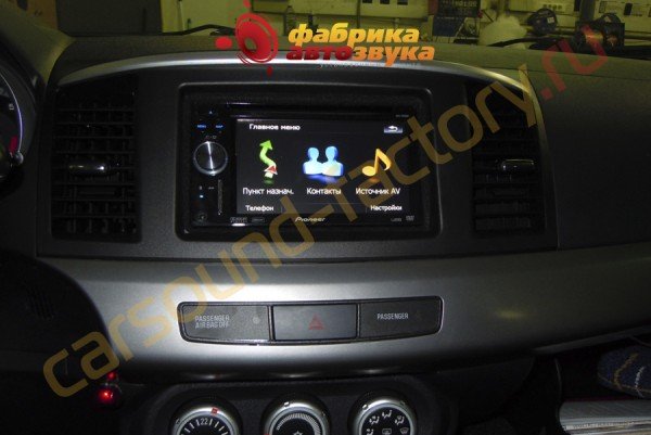 Установка магнитолы с навигацией Pioneer AVIC-F900BT Mitsubishi Lancer X